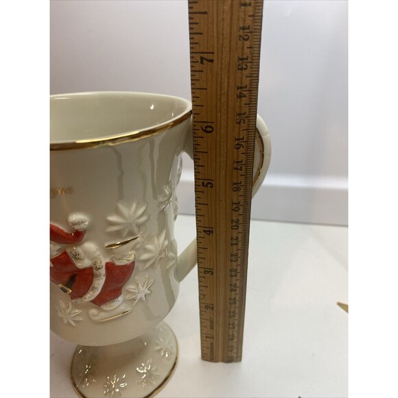 LENOX VERY MERRY Santa Skating PERSONALIZED “Wayne ” MUG - Picture 5 of 6